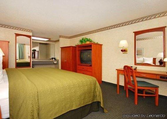 Quality Inn & Suites Silicon Valley Santa Clara Room photo