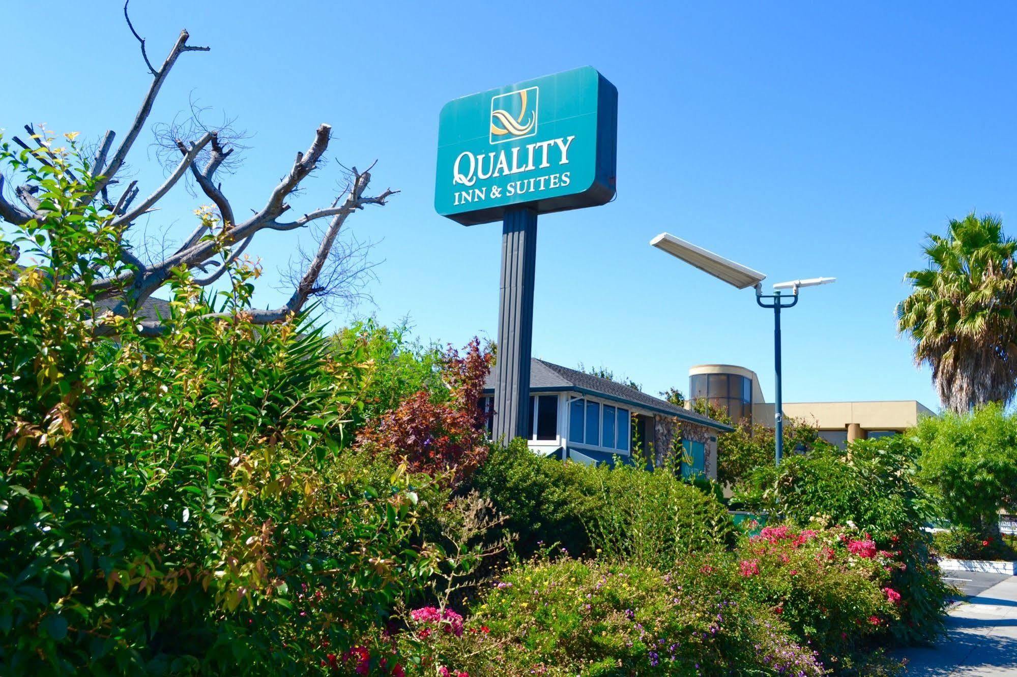 Quality Inn & Suites Silicon Valley Santa Clara Exterior photo